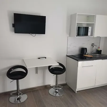 Elin's In Center Apartman Póla